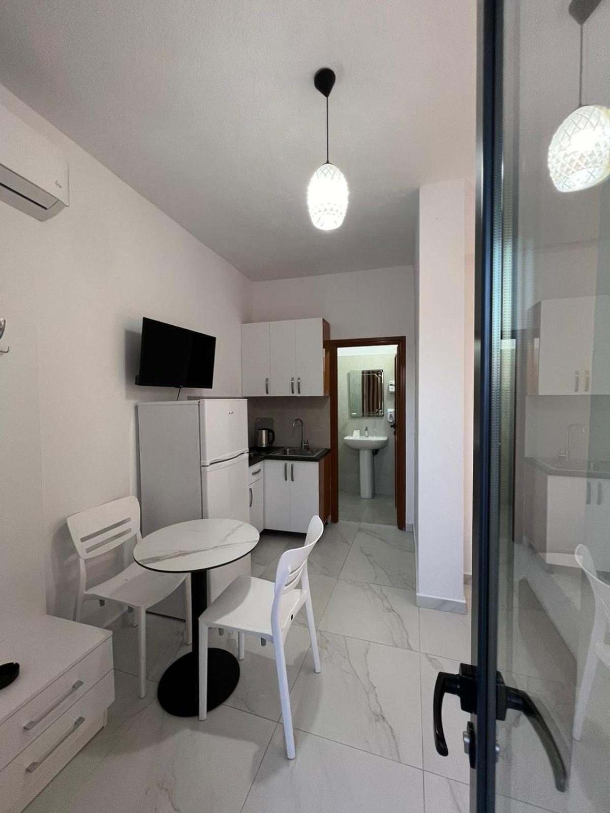 Dangolli House Apartamento Vlorë Exterior foto