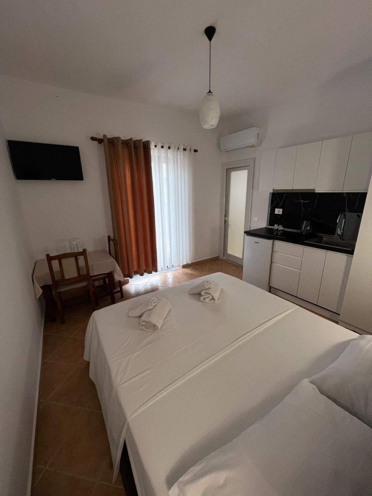 Dangolli House Apartamento Vlorë Exterior foto
