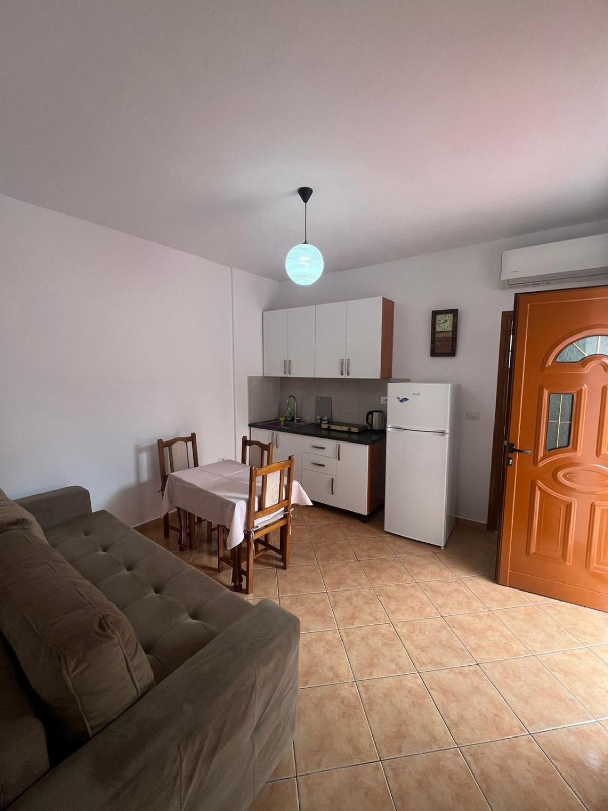 Dangolli House Apartamento Vlorë Exterior foto